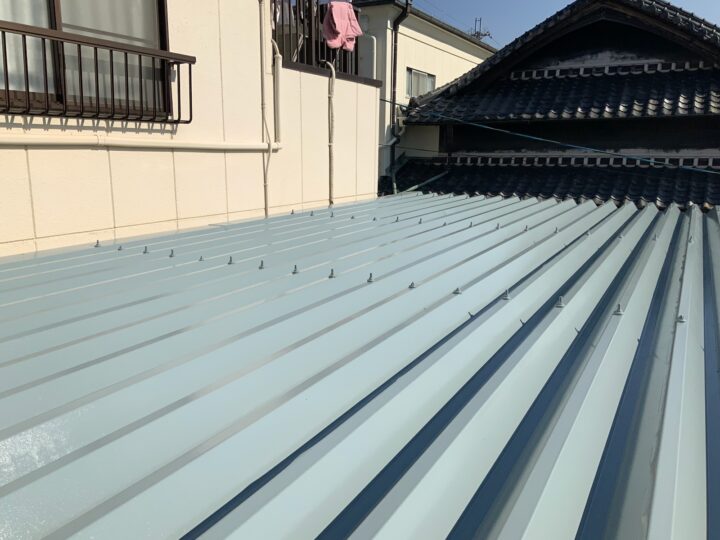 貝塚市　屋根塗装工事　完工日：2022/1/27